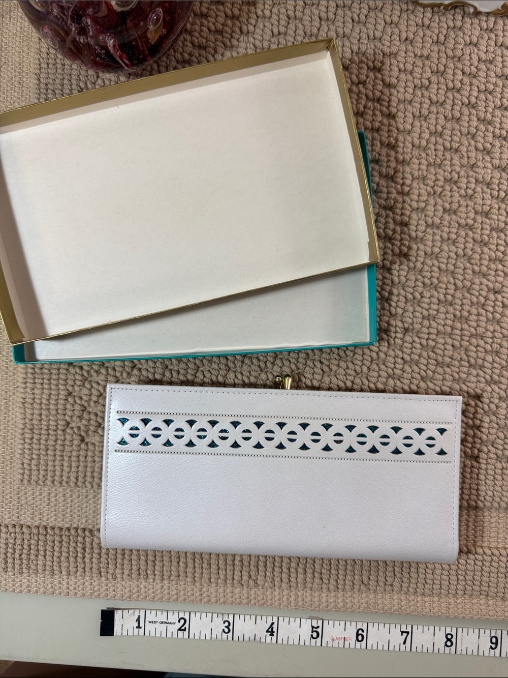 Vintage 1960s Brentshire Countess 75 Pearl White Leather Clutch Wallet Boxed